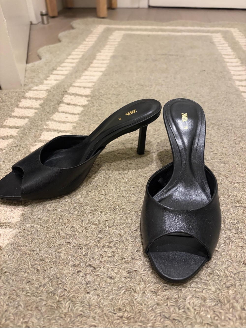 Zara Black Open-Toe Slip-On Mule Heels